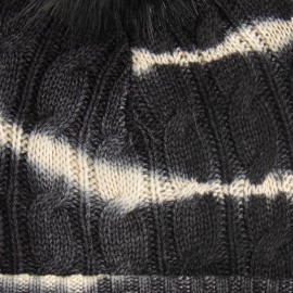 Knitted hat in black/white tie-dye