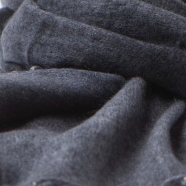 Cashmere scarf in gray spray pattern