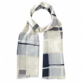 Checkered scarf in light blue