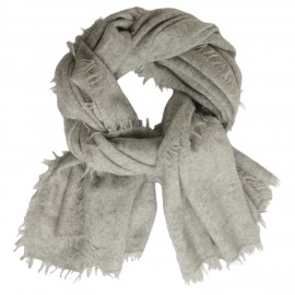 Knitted cashmere scarf in light grey